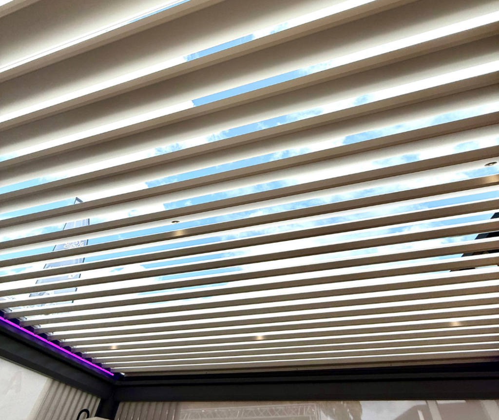 lames orientables en aluminium